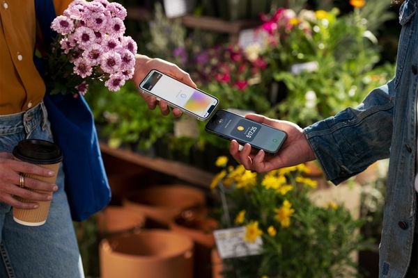 You can now accept contactless payment using your iPhone